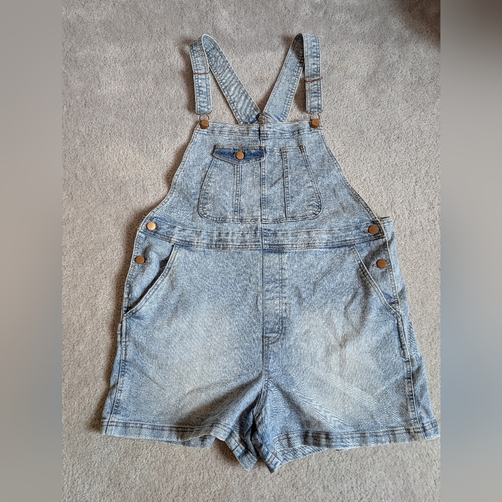✨3 for $20✨ Acid Wash Denim Overall Shorts